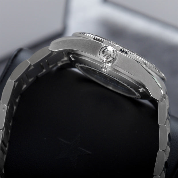Spinnaker – Fleuss Automatic – Pearl Diver Limited Edition – Komise