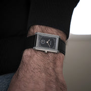 echo/neutra – Rivanera Black