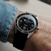 echo/neutra – 1956 Solo Black