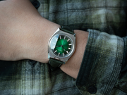 Vario Futurist Watch Sunburst Green Fume