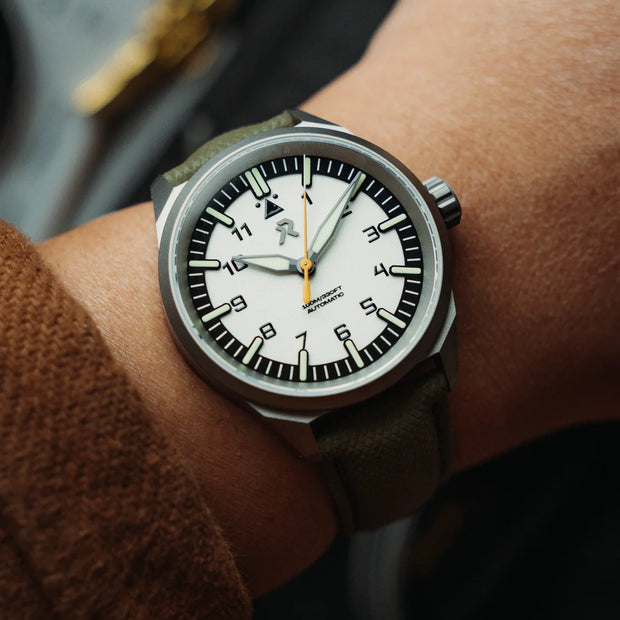 RZE Resolute Type A - Polaris White