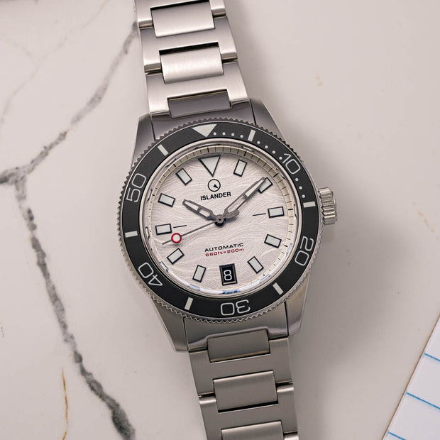 Islander Watch – Bayport with Silver-White Wave Dial #ISL-313