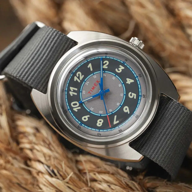 Timex x Worn & Wound Field Watch w/a Twist – Storm