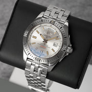 Breitling Galactic 44 – Komise