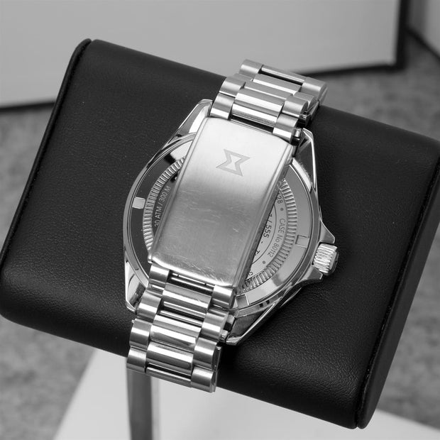 Edox Sky Diver Military – Komise