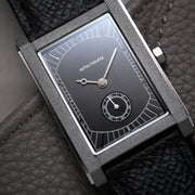 echo/neutra – Rivanera Black