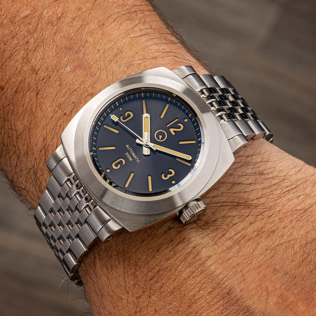 Islander Watch – Islander Black Sandwich Dial Automatic Dive Watch with AR Sapphire Crystal, and Pilot Bezel #ISL-80