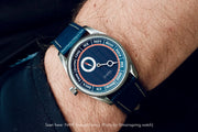 Vario ИAVI Voyage United Kingdom Single Hand Watch
